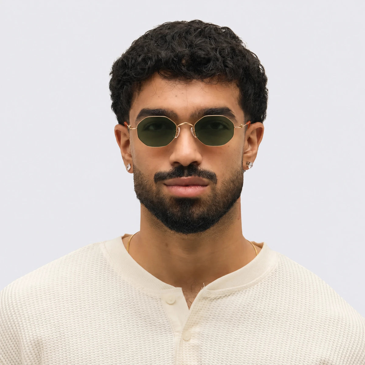 Cumbi Forest Green Sunglasses on Man
