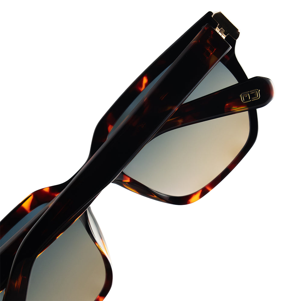 Neutral hazel sunglasses